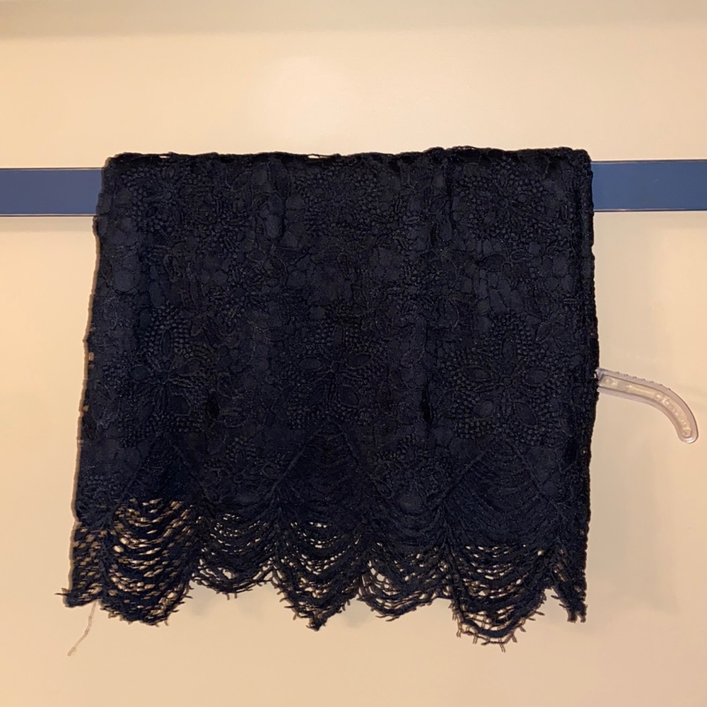 Lace skirt.